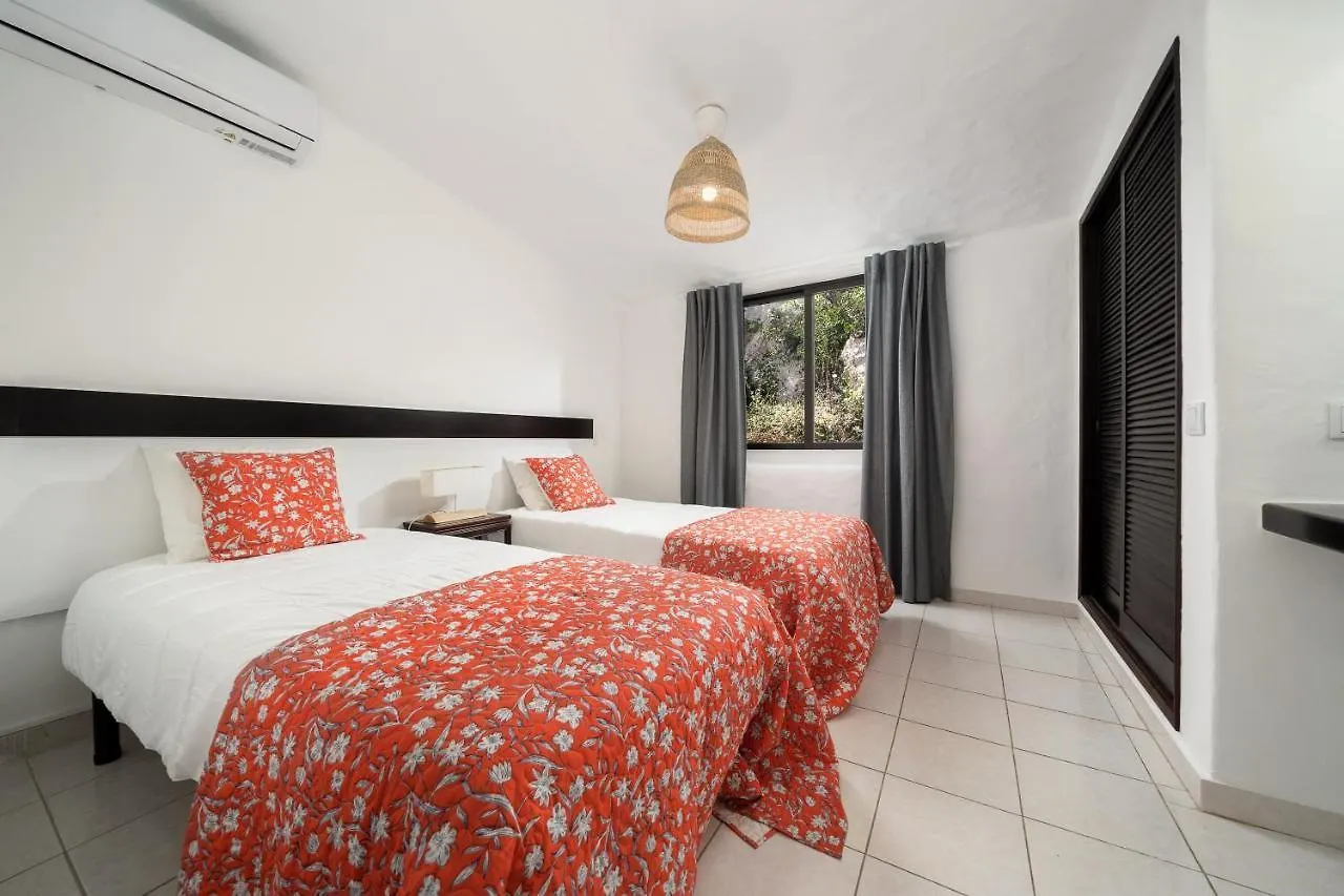 Casa Goa-Quinta Do Paraiso, Carvoeiro Beach Villa 0*, Carvoeiro (Lagoa)